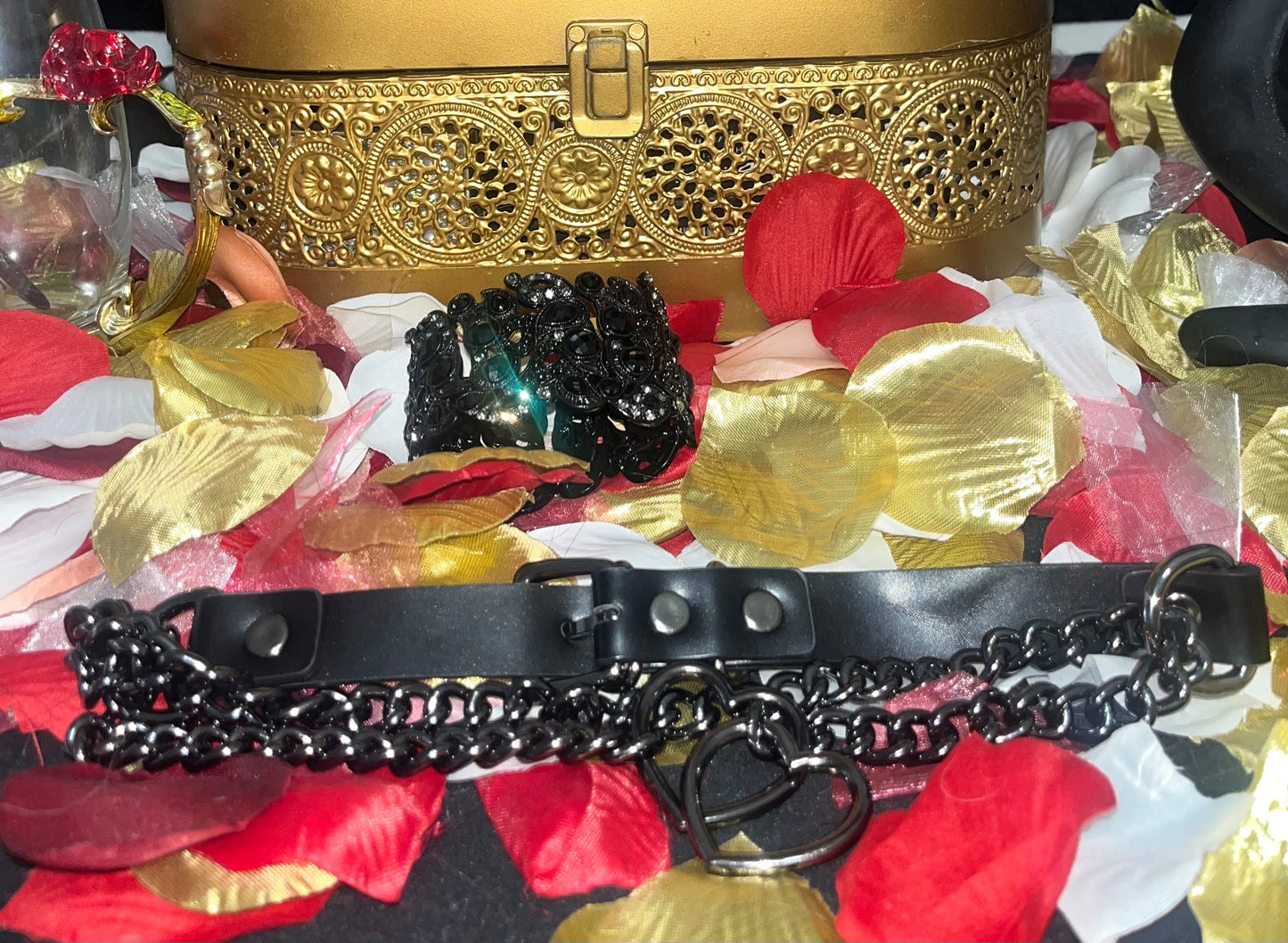 Fatal Attraction Choker
